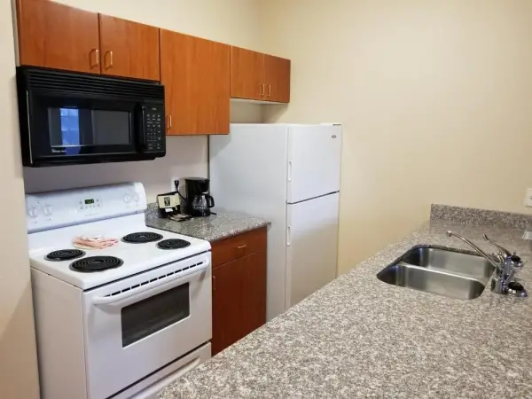 Grand View Inn & Suites 6